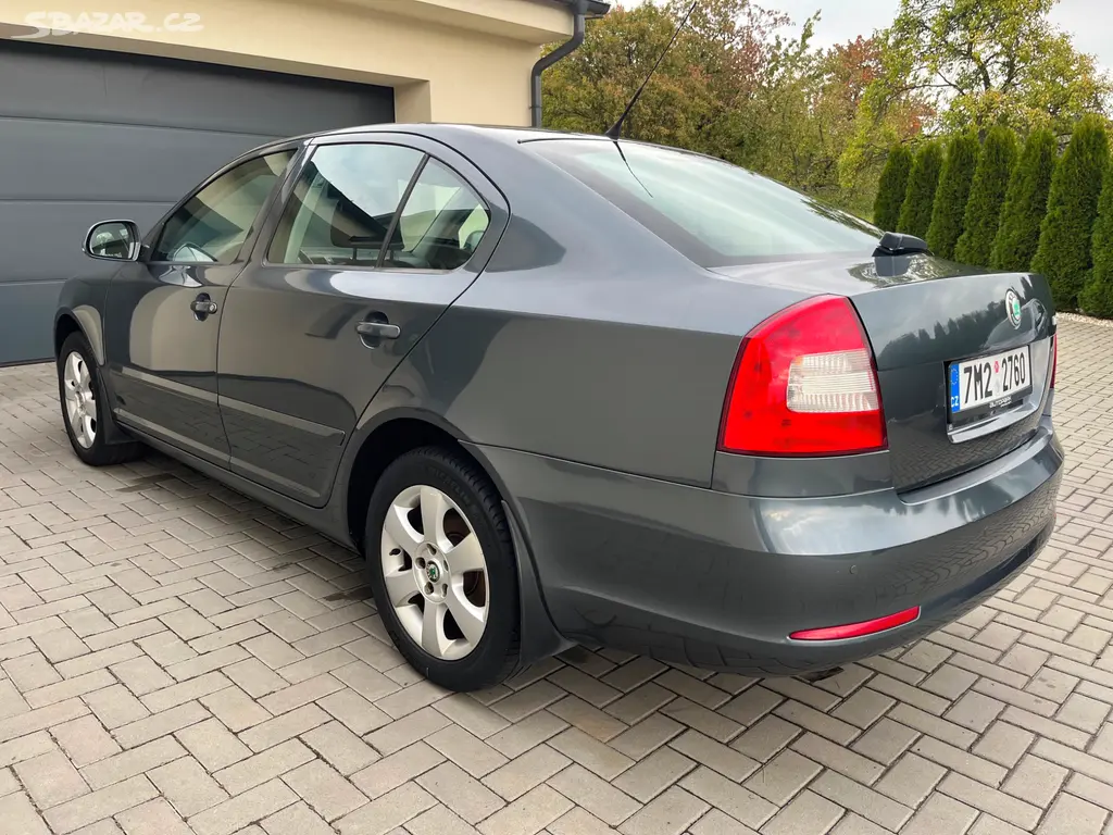 Škoda Octavia II 1.2TSi 77kw ELEGANCE 2010 - fotka 4