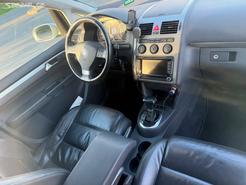 Volkswagen TOURAN 2.0 TDI 125kw MODEL 2008 - fotka 6