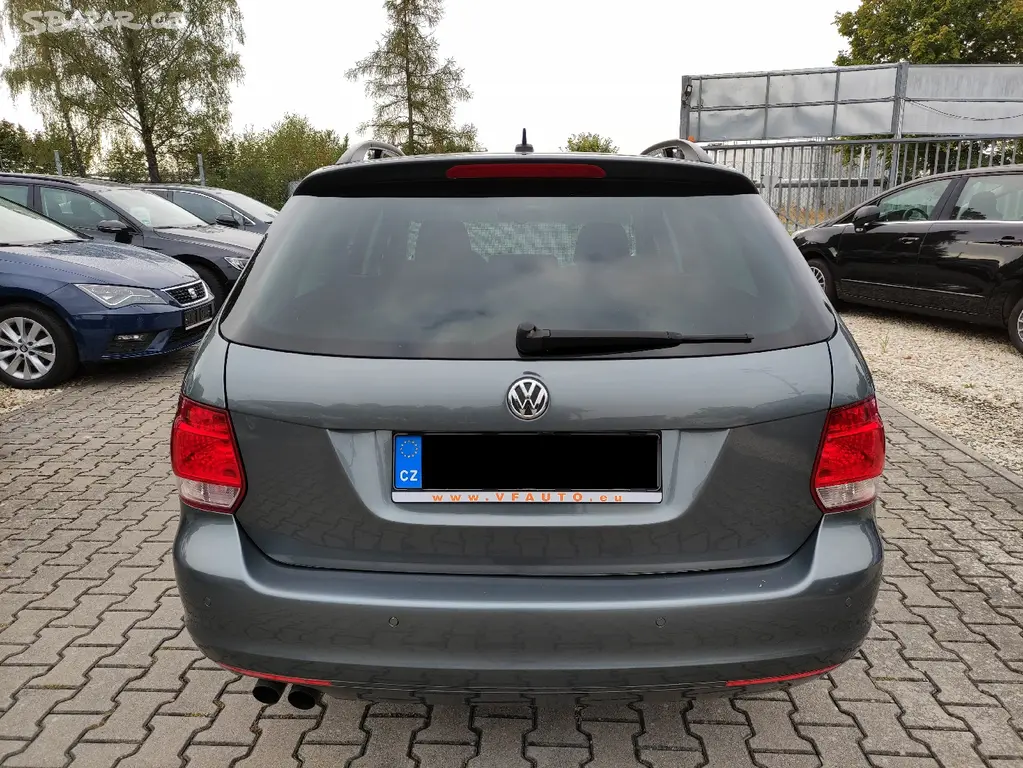 VW Golf 6, 2.0TDi 103KW,VARIANT,STYLE,10xAIRB.,PDC - fotka 5