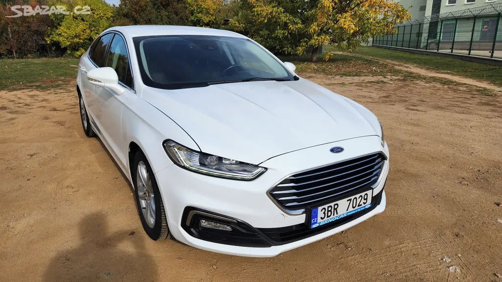 Ford Mondeo 1.5 Benzin 121 kw Titanium rv 2019/11 - fotka 3