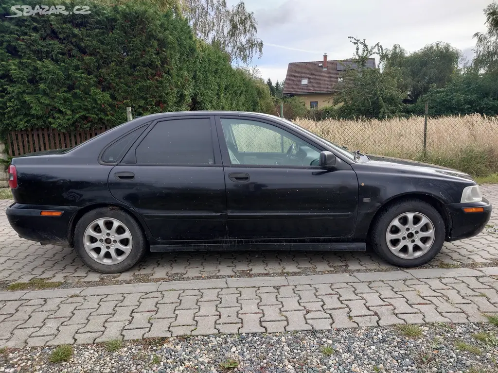 Volvo S40 320.000 km, tažné zařízení , STK 4/27 - fotka 6