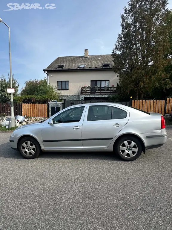 Škoda Octavia 2 1.9 TDI 77 KW 2008 - fotka 5