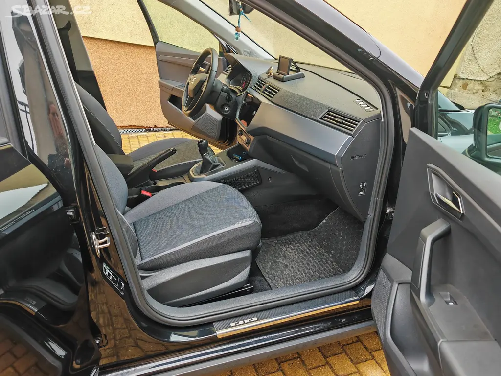 Seat Arona 1.0 TSI 81 kw 45000 km 2021 - fotka 6