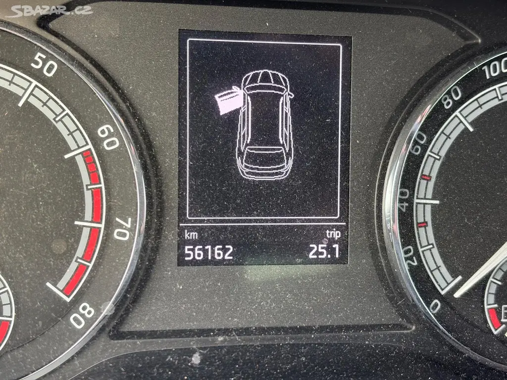 Škoda Karoq 1.5 TSI 110 kW | 1. majitel | ČR - fotka 6