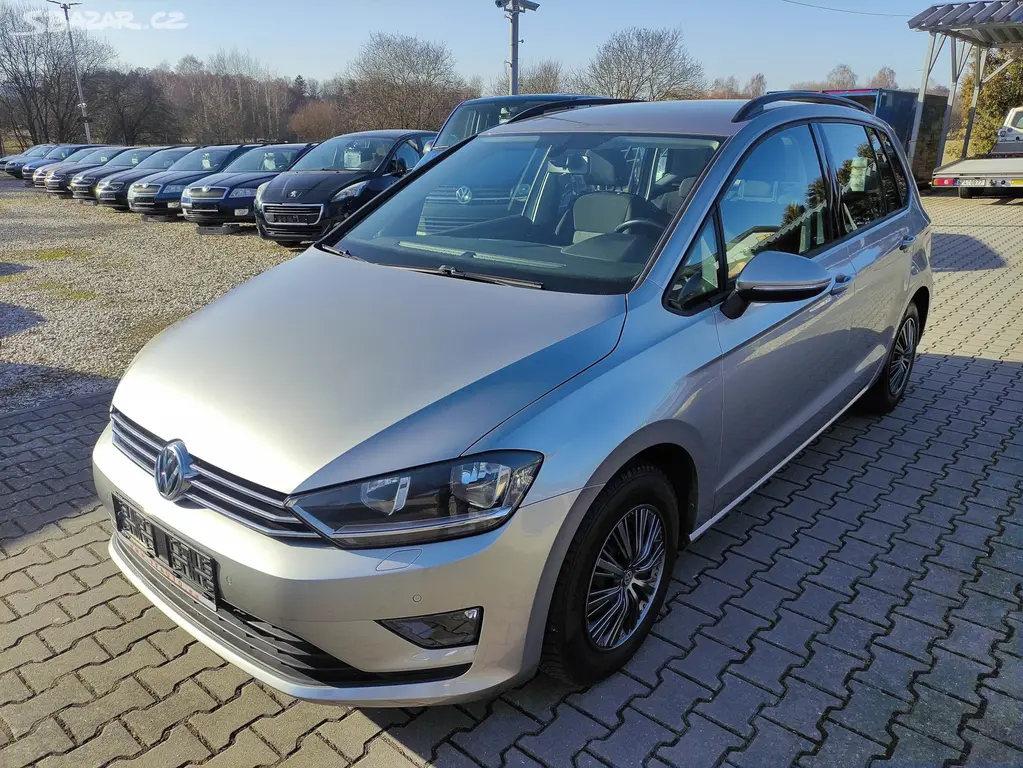 VW GOLF SPORTSVAN 1.2 TSi 81KW,ZÁVĚS,AUT.KLIMA,ESP