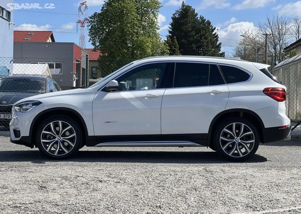 BMW X1 xDrive 20D AUTOMAT TEMPOMAT automatická - fotka 4