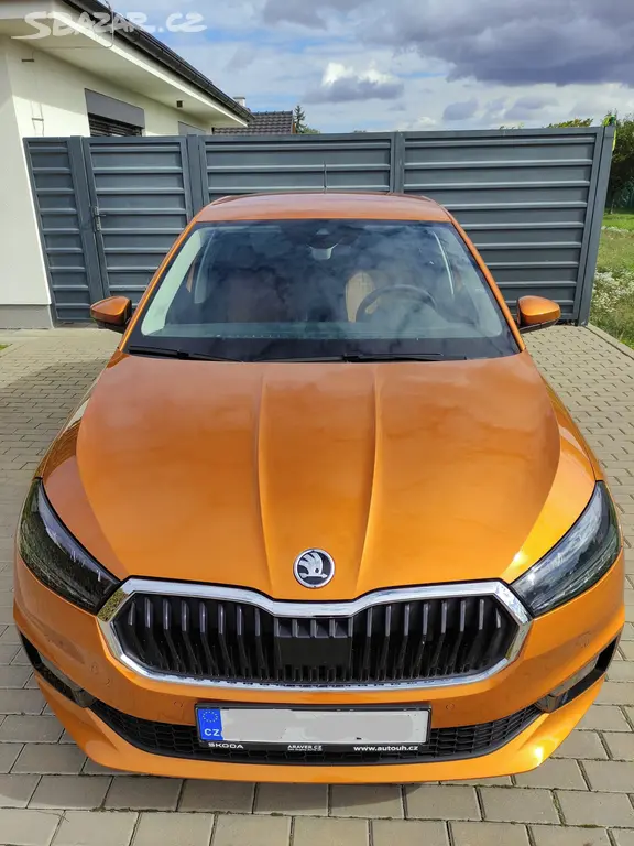 Škoda Fabia Premium 1.0 TSI 70 kW bohatá výbava - fotka 4