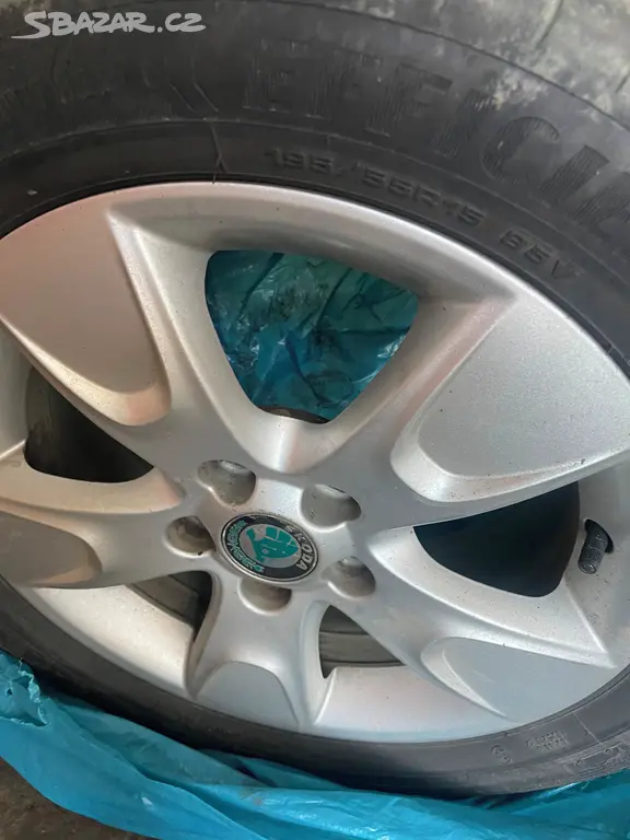 Škoda Roomster 1,2 HTP+ LPG - fotka 6