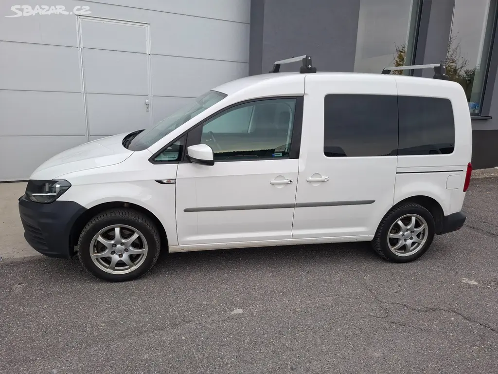 VW CADDY 2.0TDi 4x4 r.17, 195000km-DOLOŽENO 5 míst - fotka 3