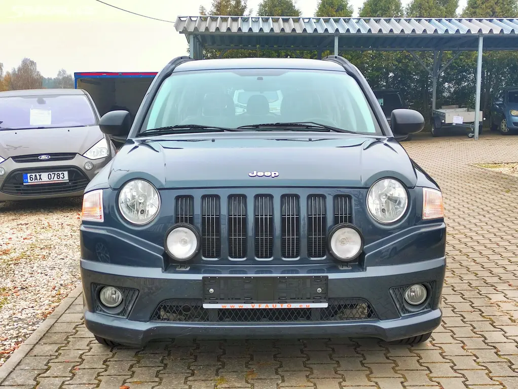Jeep COMPASS 2.4 i VVT 4x4 SPORT,125KW,ALU,ZÁVĚS - fotka 2