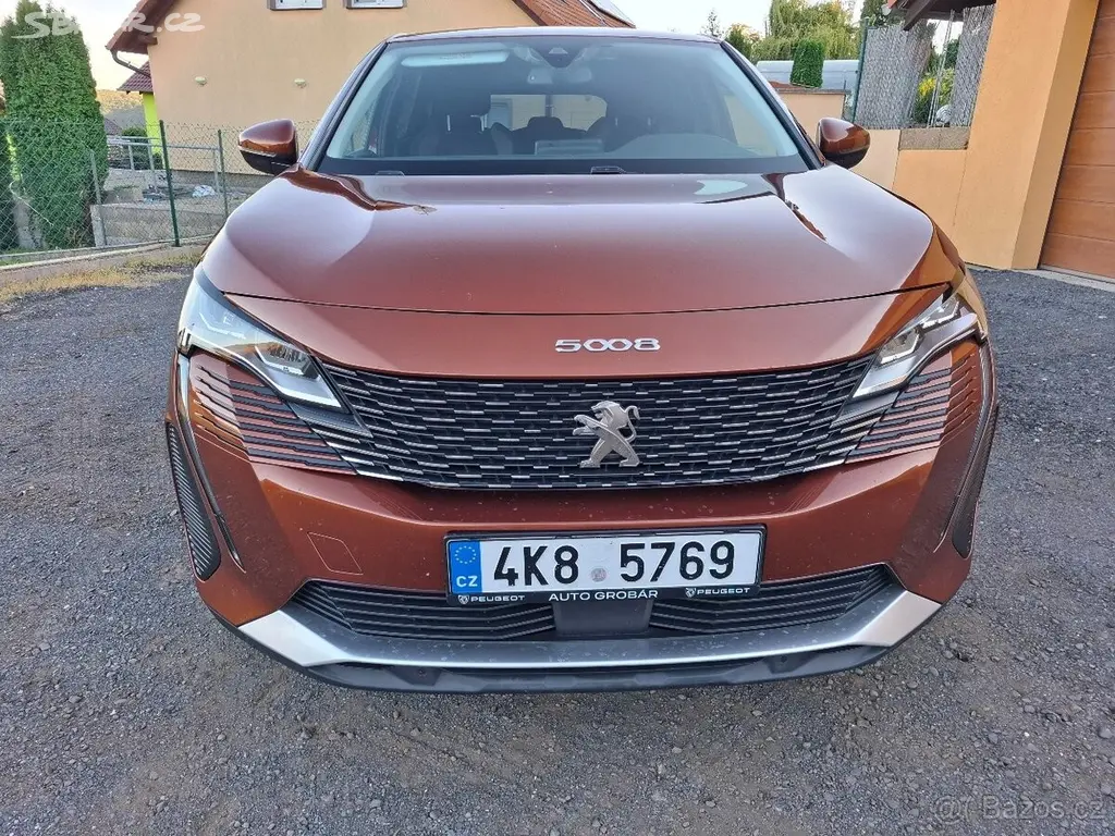Peugeot 5008 1,2 PureTech 130k , 7 míst , 2021