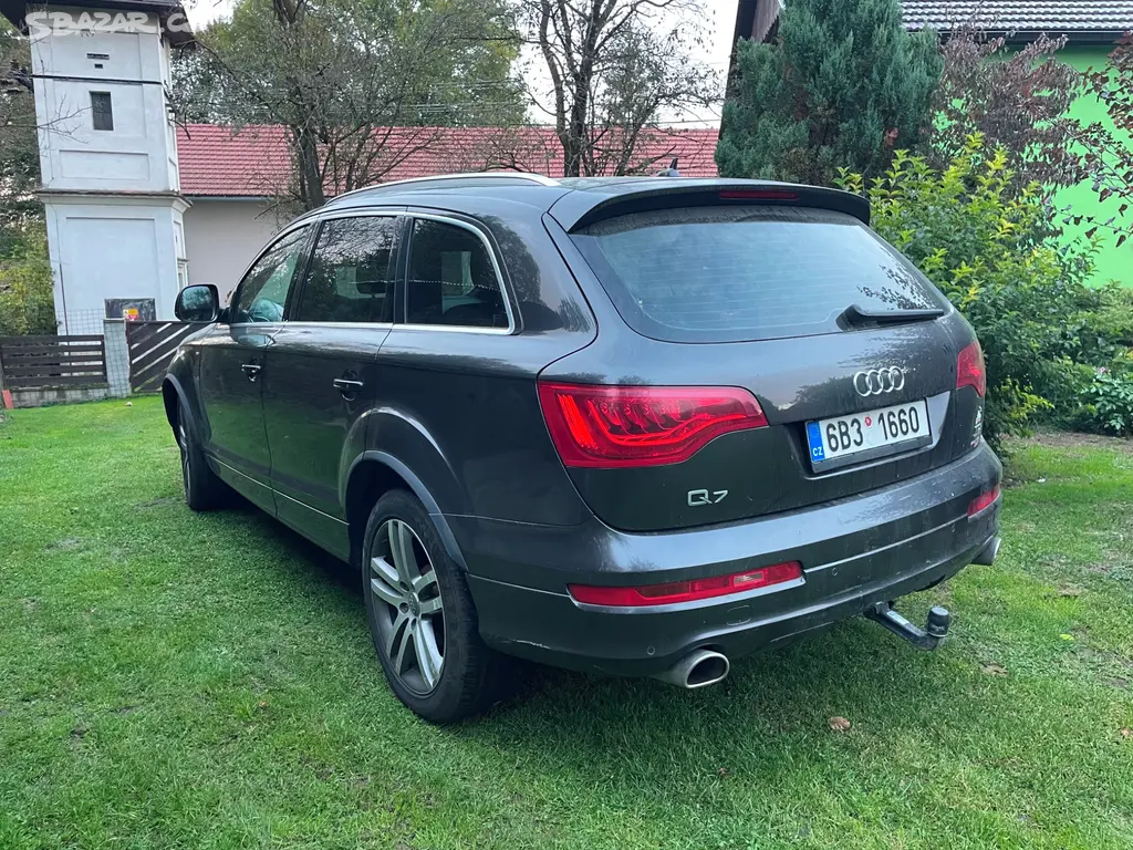 Audi Q7 3.0 tdi, 3xS-line 176kw 4x4 Quatro - fotka 4