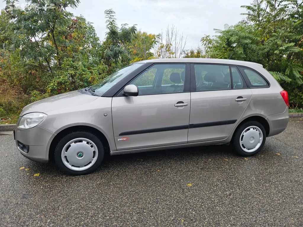 Škoda FABIA II 1.6 BENZÍN-AUTOMAT-BEZ KOROZE - fotka 3
