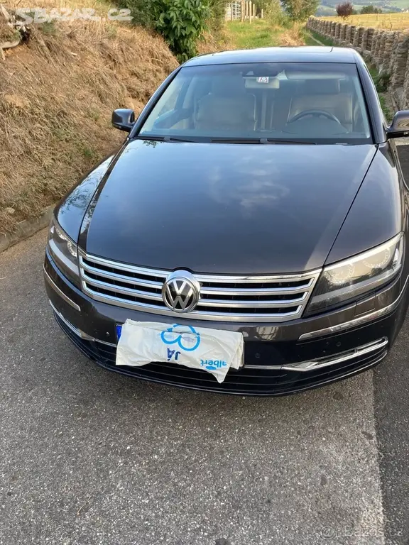 Volkswagen Phaeton 3,0 Individual TDI 176Kw - fotka 3