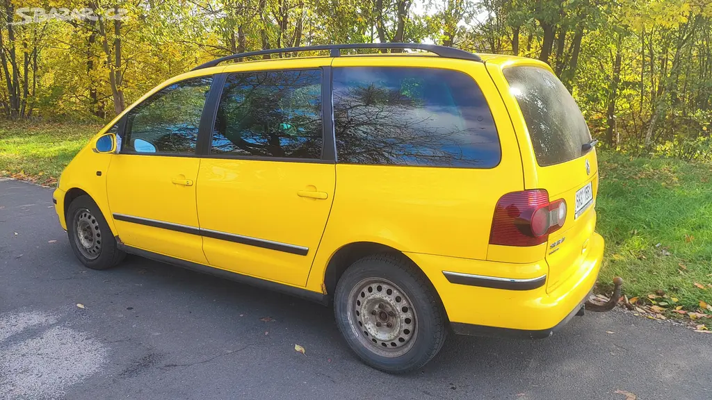 VW Sharan 2.0 TDI, 7 míst - fotka 3