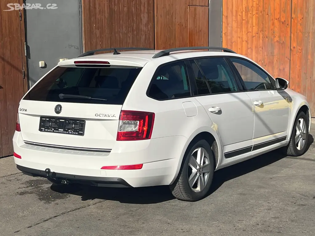 Škoda OCTAVIA 1,8 TSi DSG - fotka 4