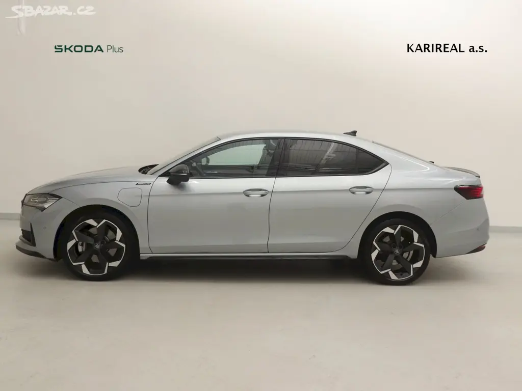 Škoda Superb, TSI iV 150kW DSG SportLine - fotka 3