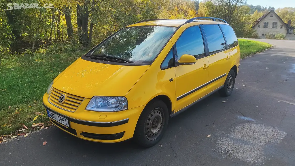 VW Sharan 2.0 TDI, 7 míst - fotka 4