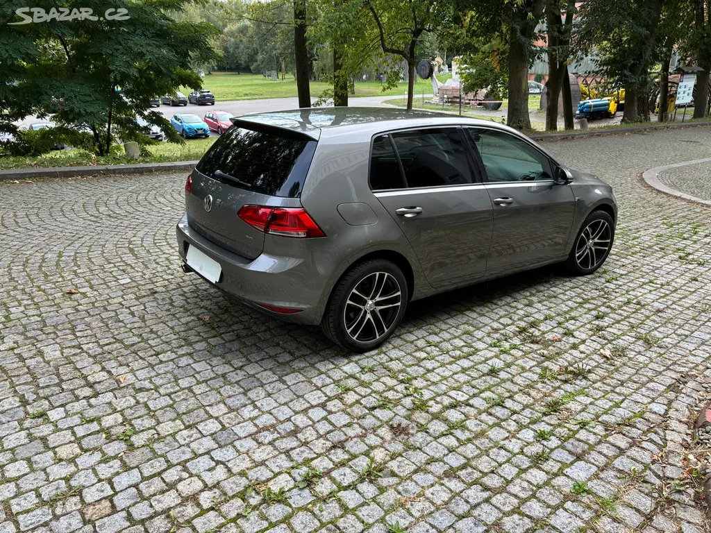 Volkswagen Golf .Koupeny v CZ. - fotka 5