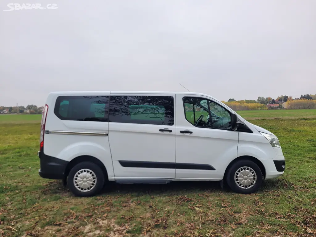 Ford TRANSIT CUSTOM 2,2 TDCi MINIBUS NAJETO 106310 - fotka 6