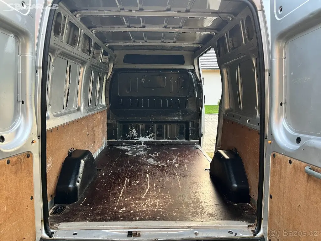 Ford Transit 2,2 300M TDCi (81 kW) - fotka 5