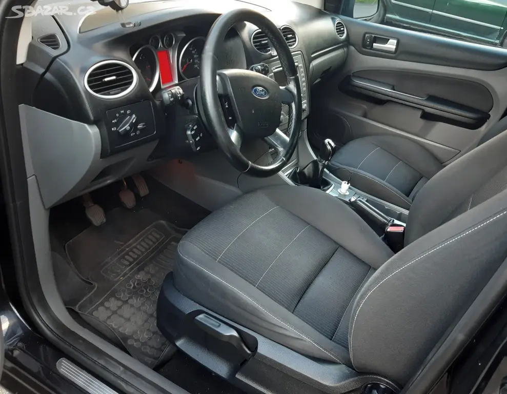 Ford FOCUS 1.6 TDCi, 2008, Klima, Tažné, Xenony - fotka 2
