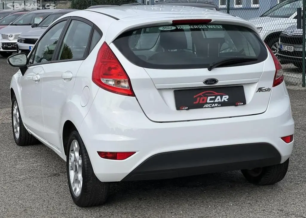 Ford Fiesta 1.25i KLIMA ALU KOUPENO V ČR manuální - fotka 5
