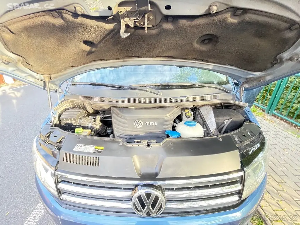 Volkswagen Multivan 2,0 TDI 150 kW, AUTOMAT, 7 M - fotka 5