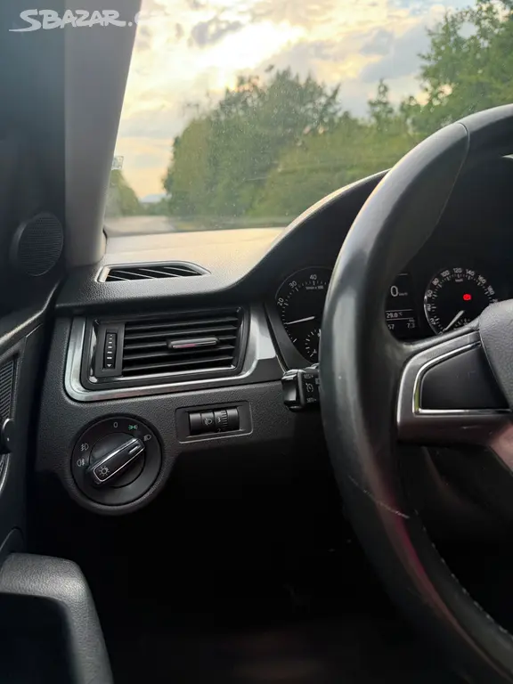 Škoda Rapid 1.2 tsi 77kw - fotka 4