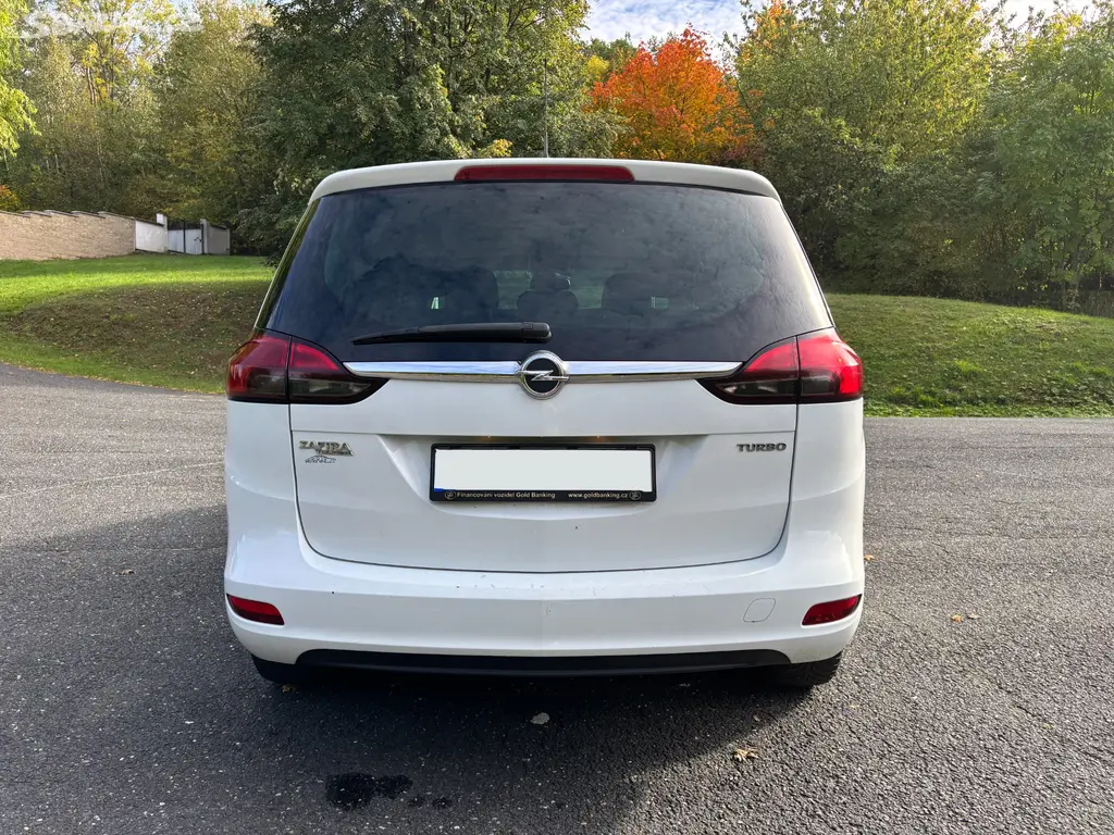 Opel Zafira 2016 1.4 Turbo 103kw Serviska ČR - fotka 6