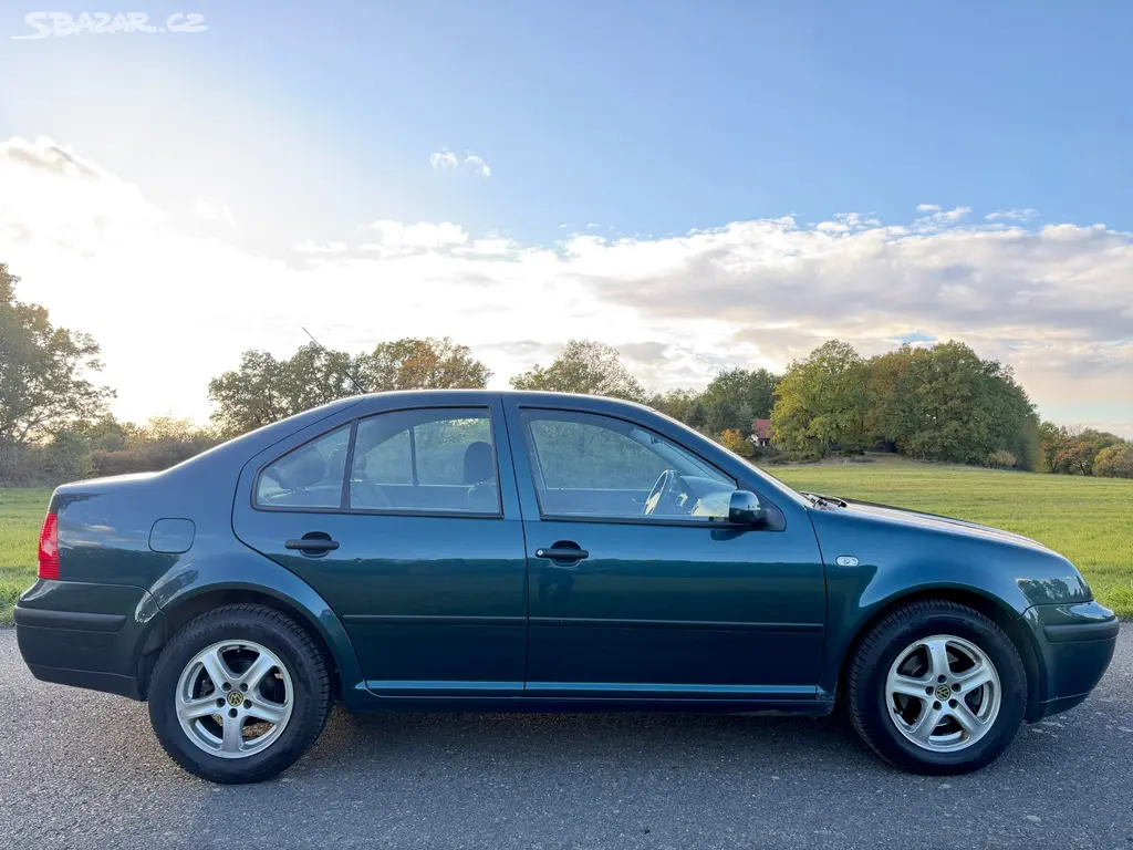 Volkswagen Bora 1.6 16V, ČR, 1.MAJ, 135TKM, KLIMA - fotka 6