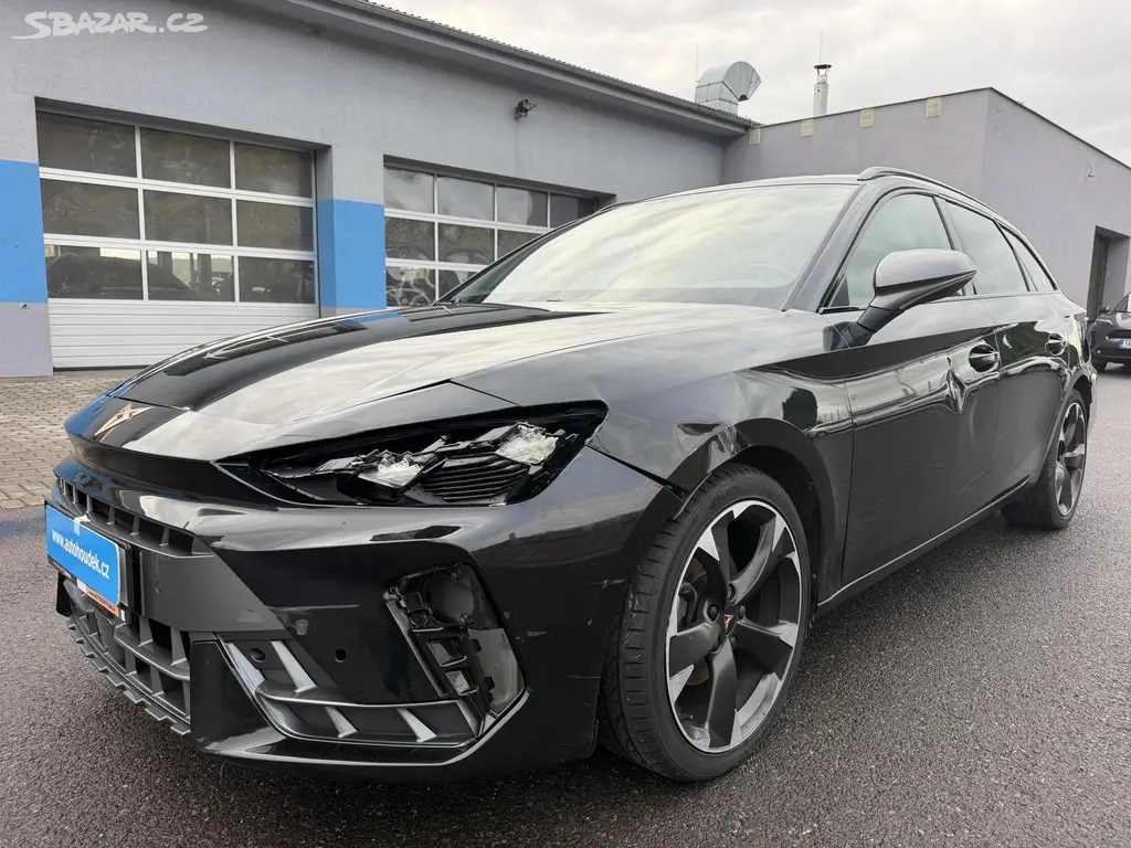 Cupra Leon, Sportstourer 1.5 eTSI automat - fotka 6