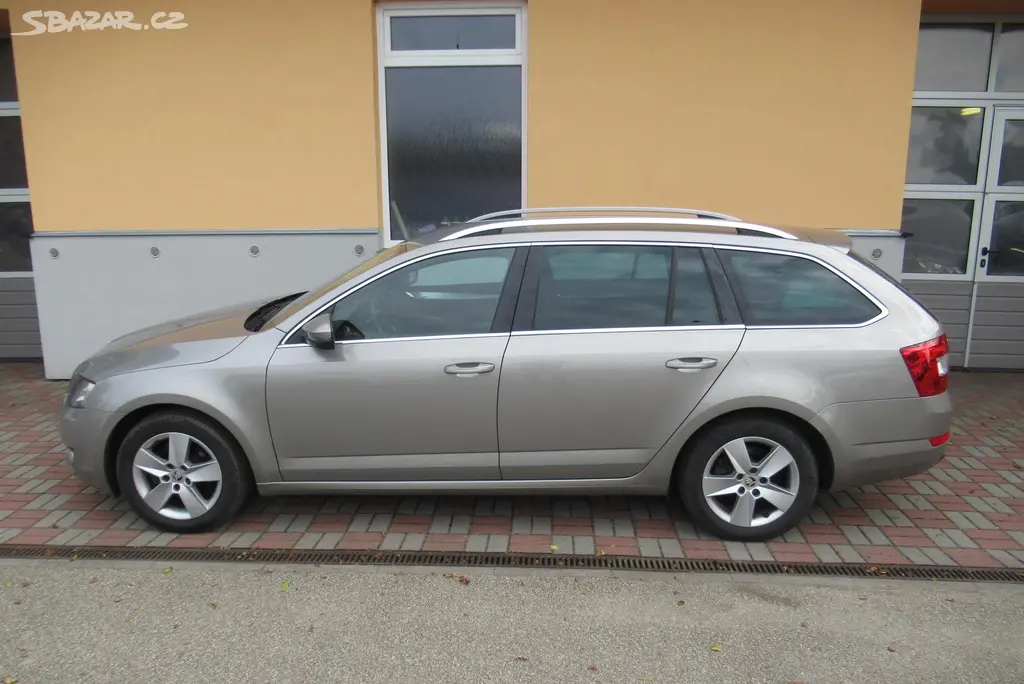 Škoda Octavia, 1.6 TDi 4x4 AUT. KLIMA TAŽNÉ - fotka 6