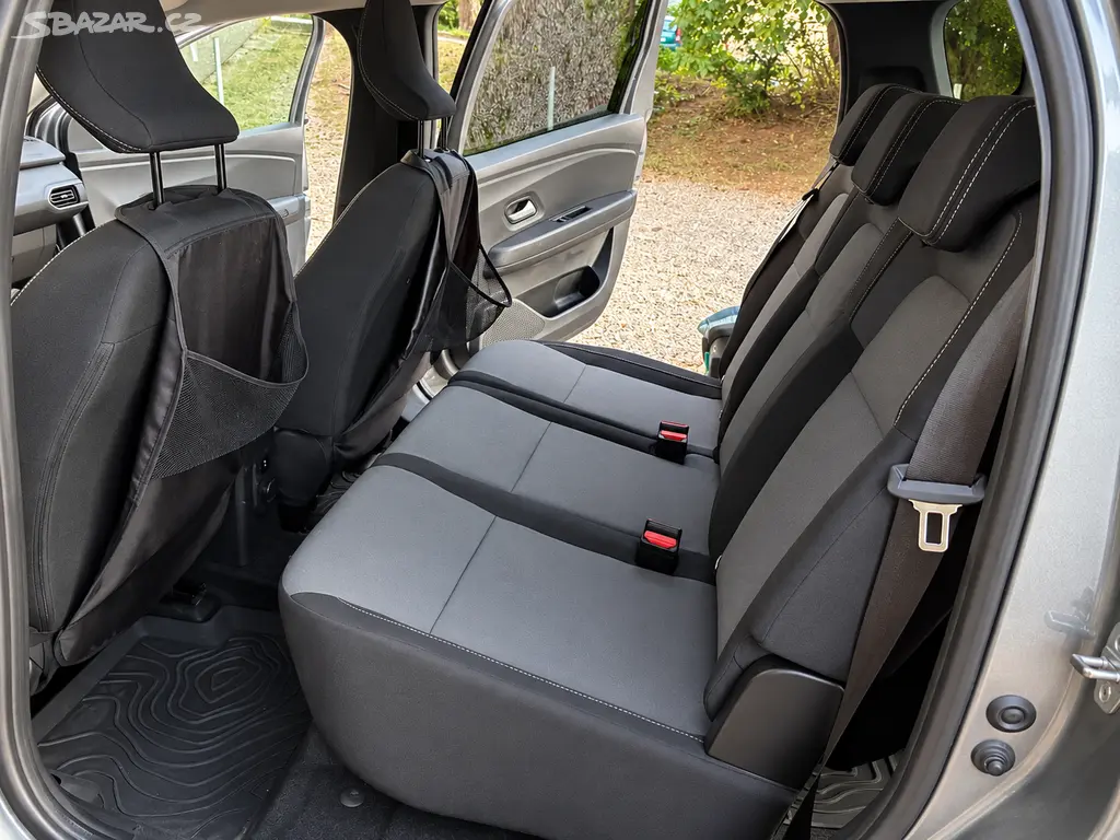 Dacia Jogger 1.6 Hybrid 140 Extreme, 7 míst, 2025 - fotka 5