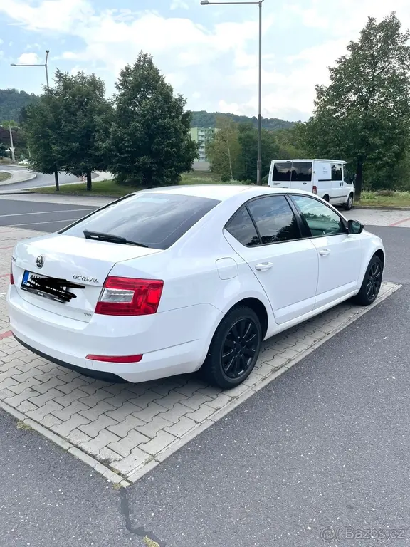 Škoda Octavia 1,2 TSI 77 kw - fotka 5