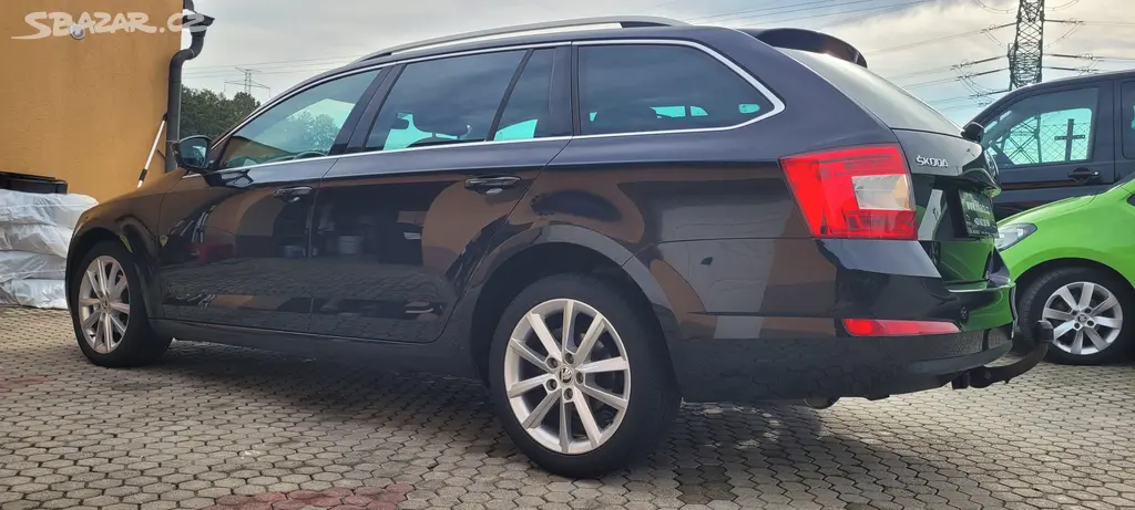 Škoda Octavia kombi 1,4TSi 110kW DSG Bi-Xenony - fotka 6