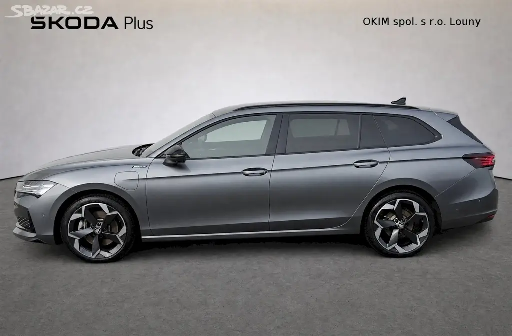 Škoda Superb, combi SportLine iV 1,5 Tsi DSG - fotka 3