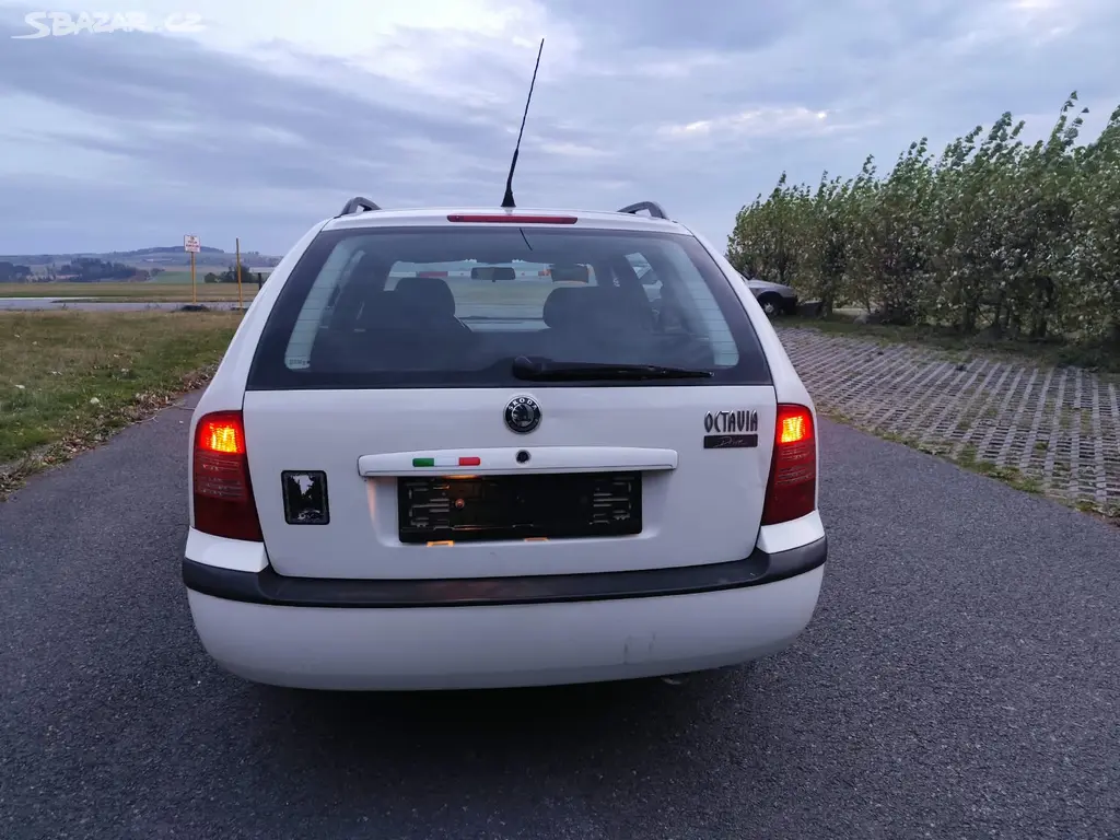 Skoda Octavia 1.9ttd - fotka 4