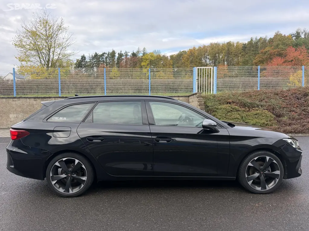 Cupra Leon, Sportstourer 1.5 eTSI automat - fotka 2