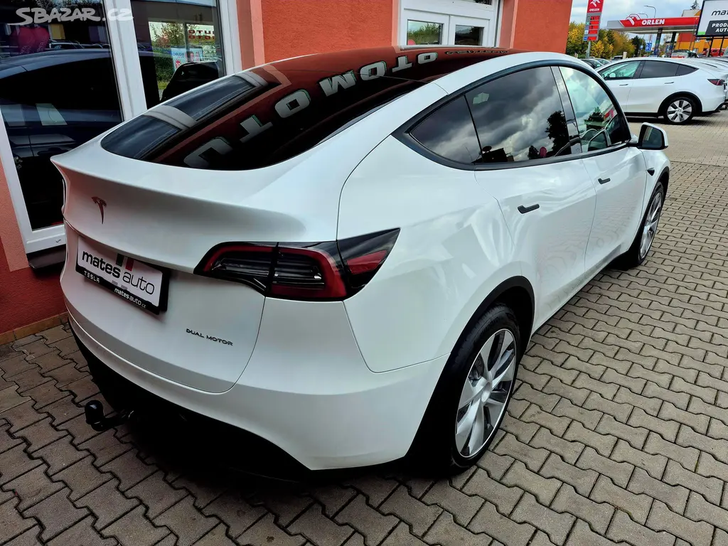 Tesla Model Y, Long Range Dual Motor 378 KW - fotka 6