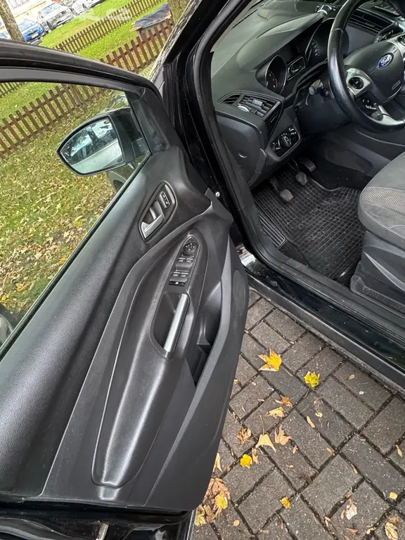 Ford Kuga - fotka 5