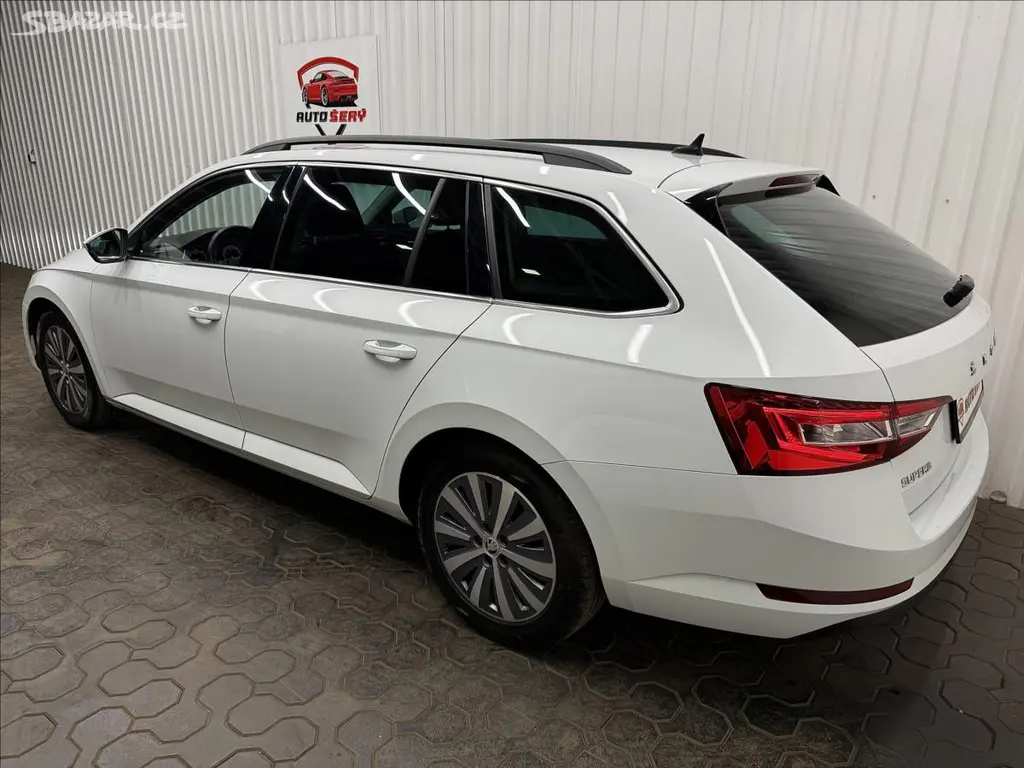 Škoda Superb, 2.0TDI 110kW Manuál 1 Majitel - fotka 6
