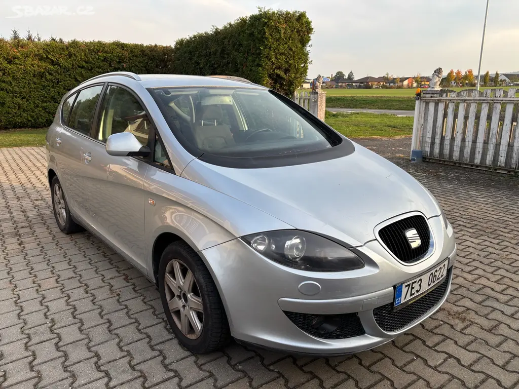 Seat Altea XL 1,9tdi- 77kw, r. 09, klimatronic - fotka 4