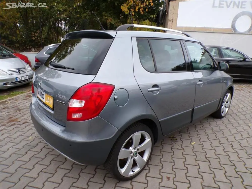 Škoda Fabia 1,2 TSI SCOUT - fotka 4