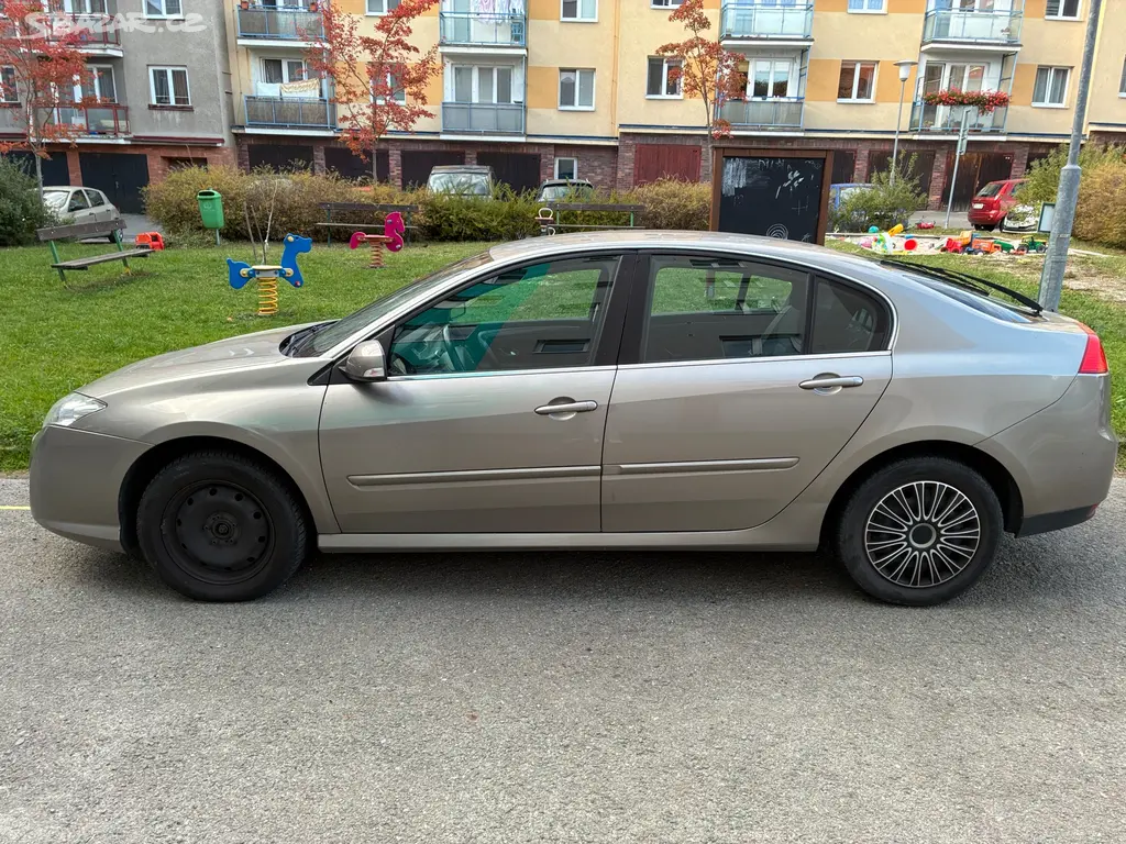 Renault-Laguna 1,5 dci - fotka 3