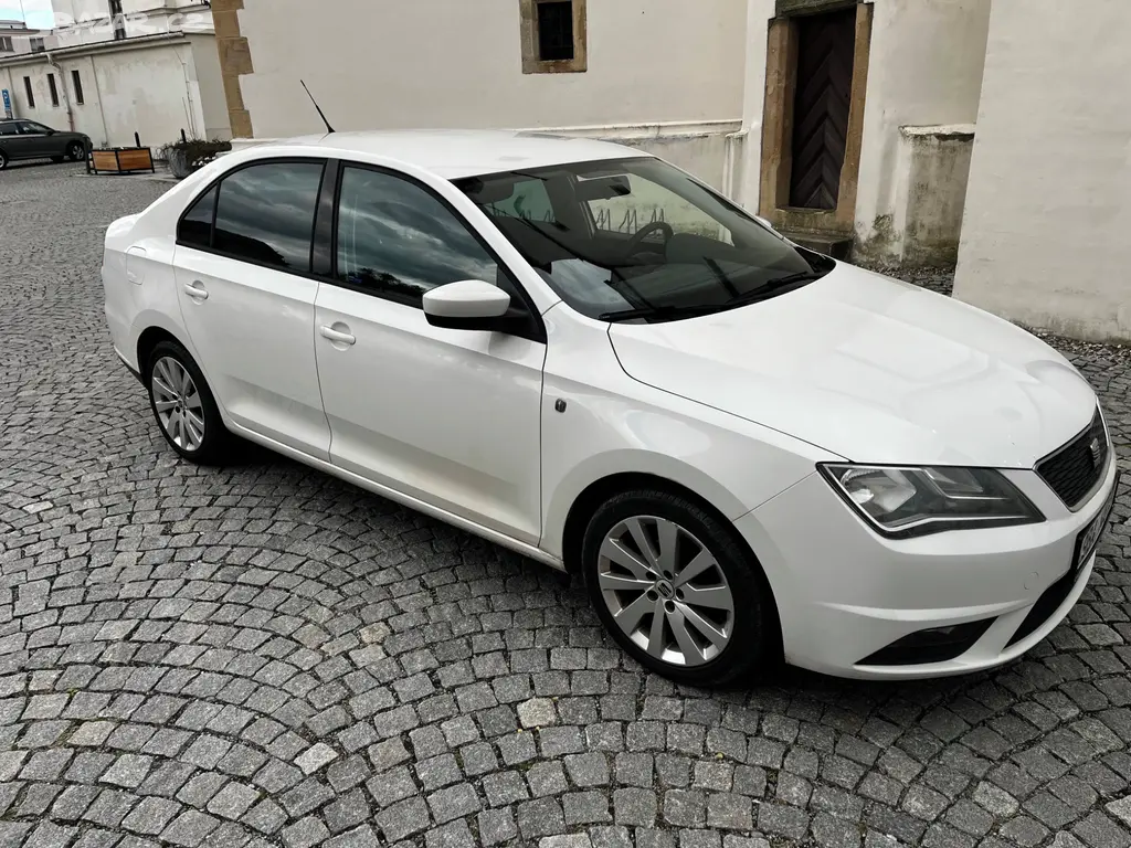Seat toledo,1.2 tsi 63kw,2013,153tis najeto - fotka 4