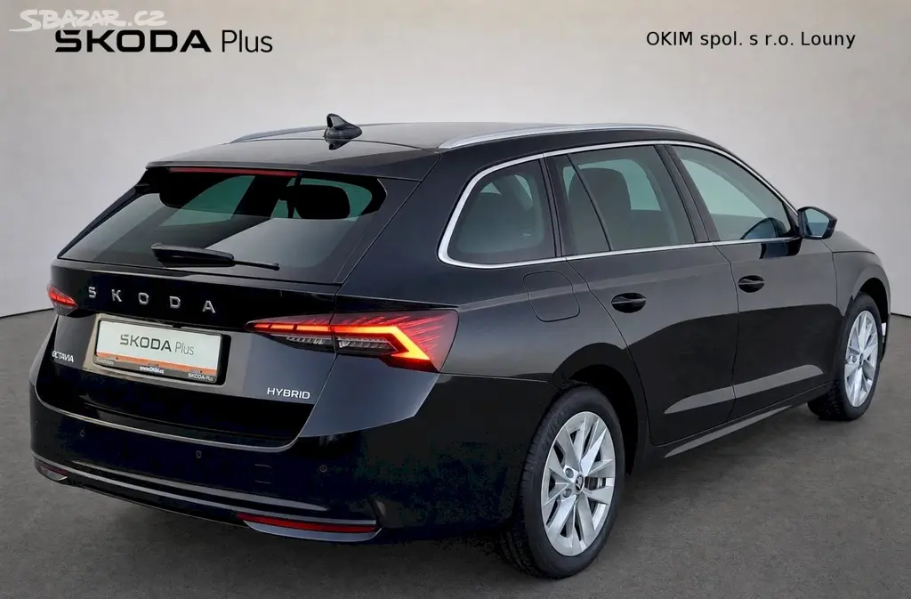 Škoda Octavia, Combi Top Selection 1,5 Tsi 11 - fotka 2