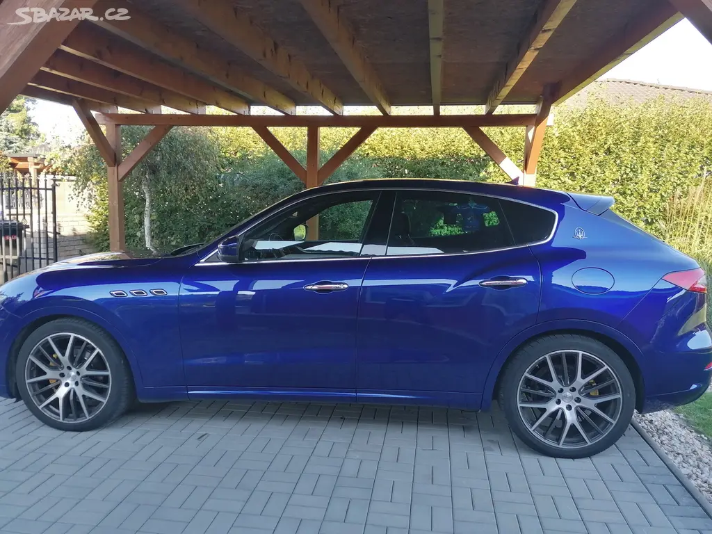 MASERATI LEVANTE 3.0d V6 Ermenegildo.Zegna r.-2017 - fotka 3