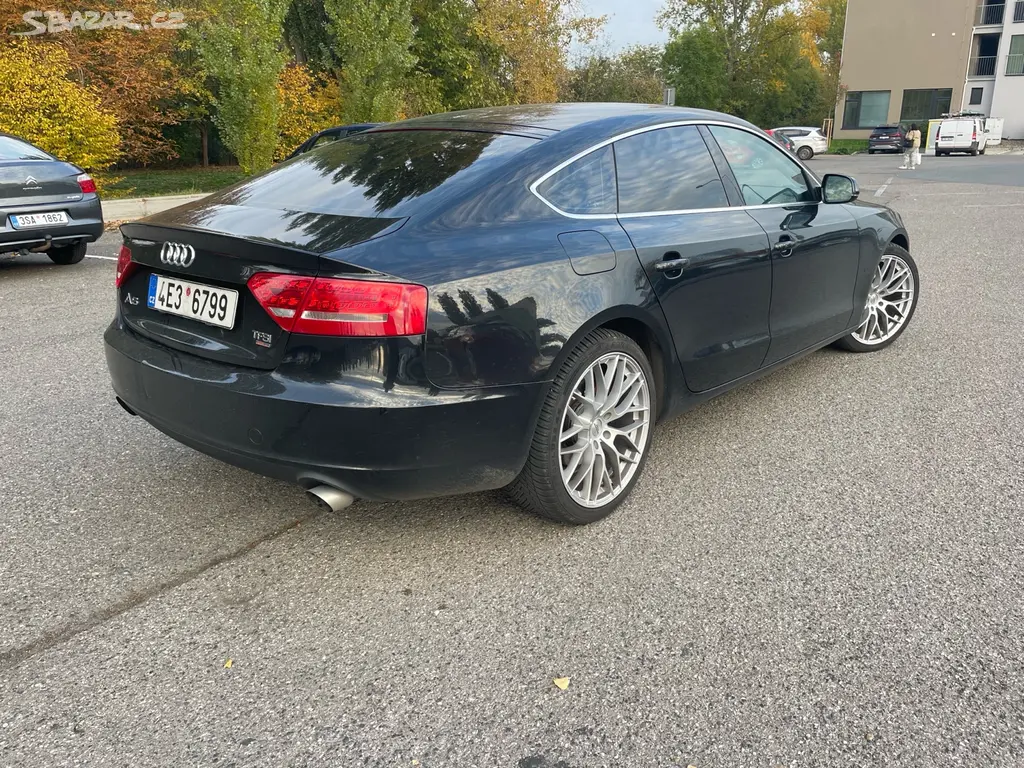 Audi A5 2.0 TFSI Quattro 155kw - fotka 3