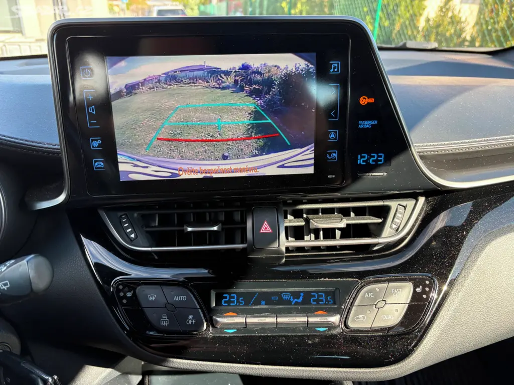 Toyota C-HR, 1,2, man., 2019 - fotka 2